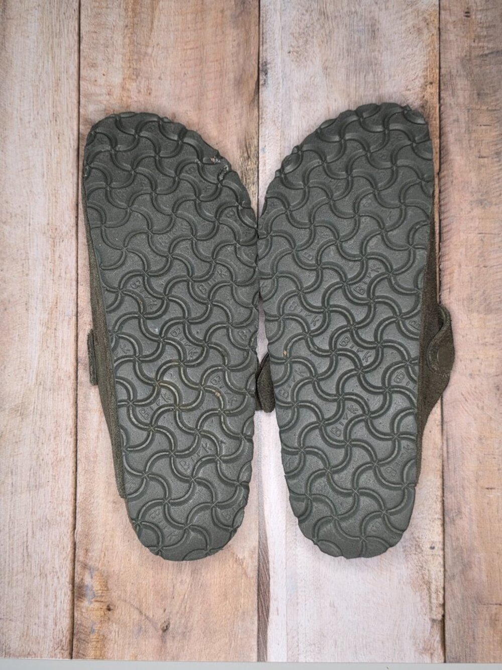 Birkenstock Narrow Fit Green Suede Clogs - Picture 2 of 2